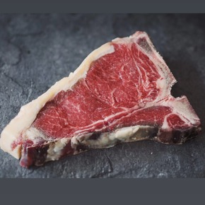 JOHN STONE Irish Beef - Dry Aged T-Bone Steak - 1.0kg - Fzn